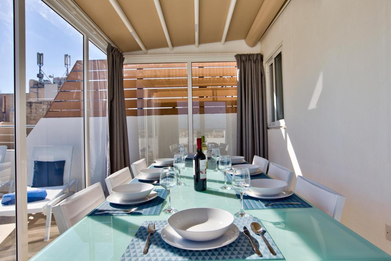 Valletta Luxury 4-Bedroom Duplex With Stunning Sea Views Private Terrace And Jacuzzi Luaran gambar